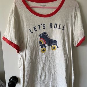 Old navy XXL Graphic T-shirt with rollerskate on it